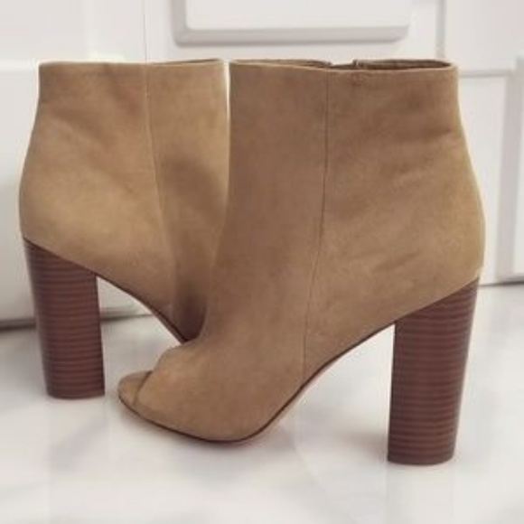 SOLD Sam Edelman Suede BOOTIES NWOT - Picture 3 of 4